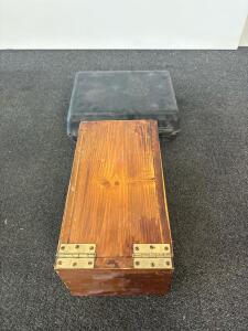 Flojet 18555-000 Portable RV Waste Pump 12V DC, 12 GPM, Self-Priming Macerator with Case, tested and working properly