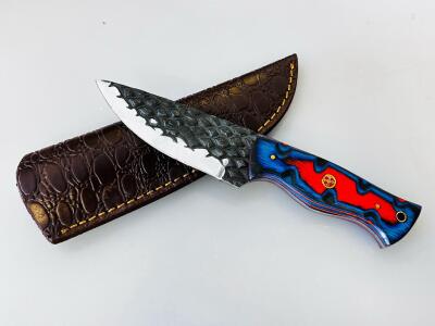 Custom Fixed Blade Knife, Hammered Pattern Blade, Blue/Red Handle, Leather Sheath, Full Tang