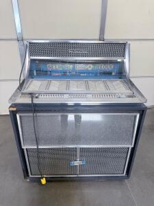 Seeburg Discotheque Jukebox 1970, Multi-Channel Stereo, 100 Selections, 7" 45 RPM, Floor Model
