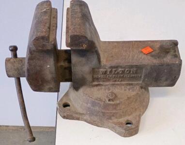 Wilton 5" Bench Vise, Swivel Base, Schiller Park Illinois, Industrial, Cast Iron