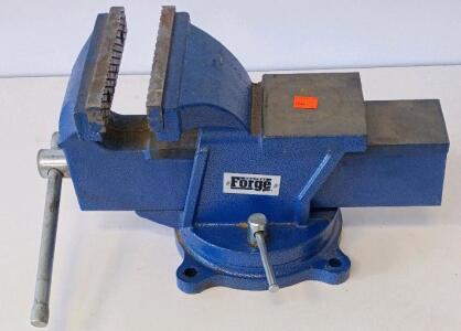 Central Forge 6" Heavy Duty Bench Vise, Swivel Base, Replaceable Jaws, Cast Iron Body