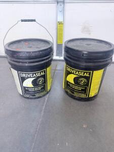 Driveaseal Blacktop Driveway Filler Sealer, 4.75 Gal (18L) Buckets, 2 Year Warranty