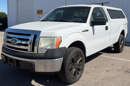 2010 FORD F-150 - 4x4!