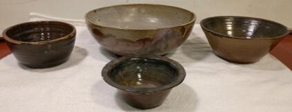 Handmade Studio Pottery Bowl Set &ndash; 4 Assorted Stoneware Bowls, Earth Tone Glaze