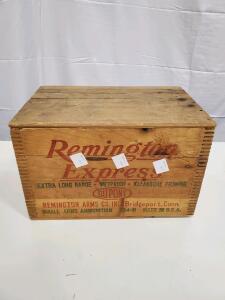 Vintage Remington Express 12-Gauge Wooden Ammunition Crate, Circa 1930s-1940s