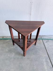 Ethan Allen American Impressions Corner Table 24-8423, Solid Wood, Cherry Finish, 2 Shelves