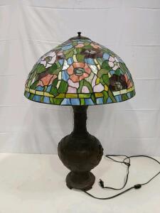 Tiffany-Style Stained Glass Table Lamp, Ornate Asian Motif Bronze Base, 26" Tall, 18" Shade(Sp-7)