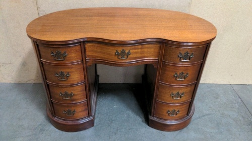 Kidney Shaped Knee Hole Vanity