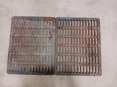 Pair of Cast Iron Grill Grates, Approx. 15"x12" Each, Ventilated Rectangular Heavy-Duty Design