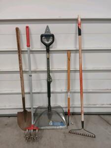 Lot of 5 Assorted Garden and Landscaping Hand Tools &ndash; Shovel, Aerator, Snow Shovel, Hoe, Rake