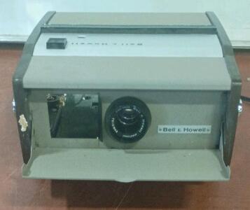 Bell & Howell TDC Headliner 300 Vintage 35mm Slide Projector, Trionar 100mm f/3.5 Lens