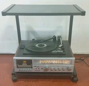 Panasonic SE-2519 Stereo Music Center Turntable Cassette AM/FM VU Meter Rolling Cart Japan