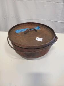 Vintage Cast Iron 12-Inch Camp Dutch Oven, 3 Legs, Bail Handle, Flat Lid, Approx. 6-8 Qt