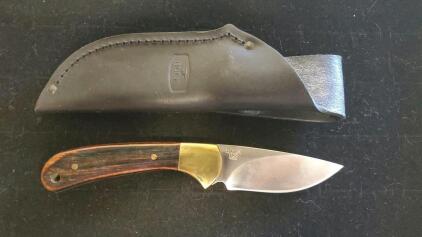 Buck 113 Ranger Skinner Fixed Blade, 3.125" 420HC Blade, Wood Handle, Leather Sheath