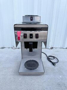 BUNN VPR Commercial Pour-Over Coffee Brewer, 3.8 gal/hr, 2 Warmers, Stainless Steel