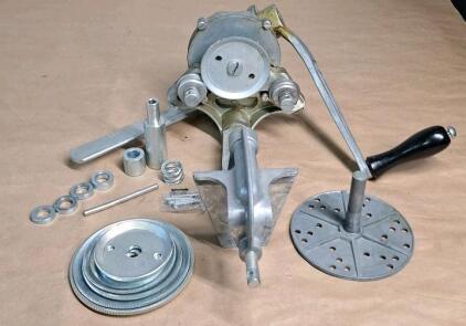 (1) Vintage IVES WAY CAN SEALER- Complete Bench Mount - Model 500