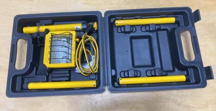 Home 'T' Light Home Project Light Kit, Halogen, 500W, Stand & Case, Yellow/Black
