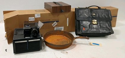 Bell & Howell Slide Cube 35mm Slide Projector, 85mm Lens, Made in USA, Vintage AV Equipment