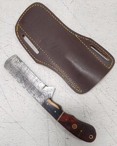 (1) Fixed Blade Damascus Steel Bull Cutter Knife With Wood And Resin Handle And Sheath