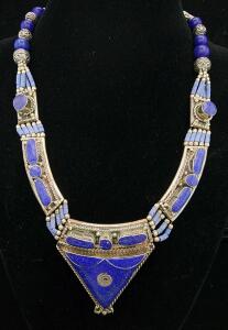 (1) Beautiful Large Natural Blue Lapis Lazuli Gemstone Necklace