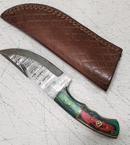 (1) Fixed Blade Damascus Steel Gutting Knife With Wood Handle And Sheath