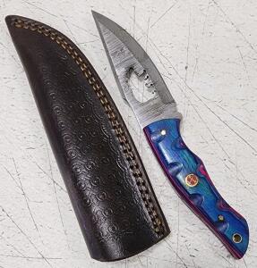 (1) Fixed Blade Damascus Steel Bear Cutout Utility Knife With Wood Handle And Sheath