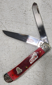 (1) Case XX Smooth Red Bone Christmas 2019 Trapper Pocket Knife