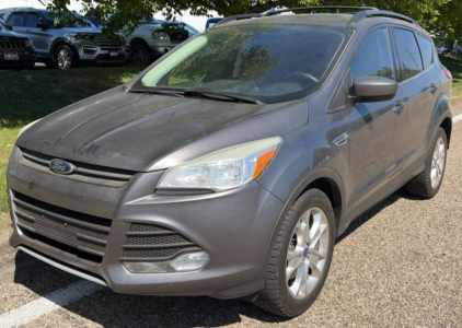 2013 FORD ESCAPE - 4X4!