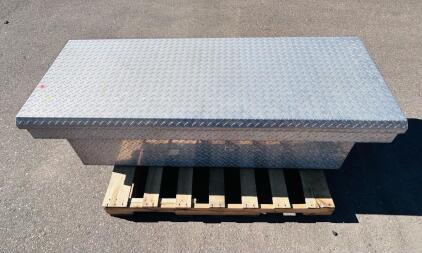 Better Built Crossbed Aluminum Truck Toolbox, 70" x 26" x 18.5", Gas Struts, Industrial Series