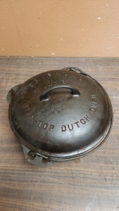 Griswold Cast Iron Dutch Oven