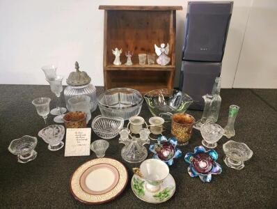 Large Lot Vintage Glassware & Collectibles Bowls, Candleholders, Figurines, Mugs, Iridescent Pieces, Sony speakers, display stand.