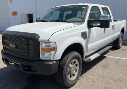 2010 FORD F-250 - 4X4!