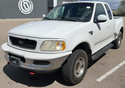 1998 FORD F-150 - 4X4!