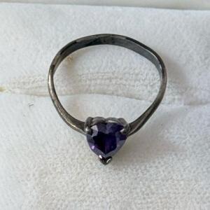 Solitaire Heart-Shaped Amethyst Ring with Silver Band