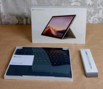 (1) Microsoft Surface Pro 7 W/ Intel Core i5 10th Gen -128Gb- Go RAM 8Gb, Type Cover & Pen Stylet