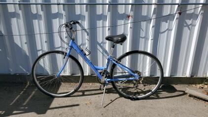 Raleigh Step-Through Hybrid Comfort Bike, 700c Wheels, 21-Speed, Aluminum Frame, Light Blue