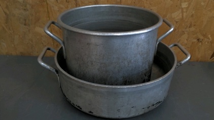 Large Cooking Pots