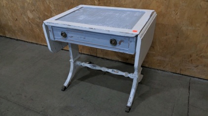 Shabby Chic Drop-leaf Side Table