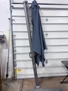 Gray Cantilever Patio Umbrella with Weighted Base, Crank Handle, 10 ft Canopy, Tilt & Rotate