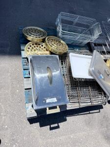 One Pallete Of Assorted Restaurant & Buffet Items