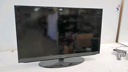 Samsung UN40EH5300F 40" LED-LCD 1080p Smart TV, 3 HDMI, USB, Stand, Black, Dec 2012, no power cord. <br/>