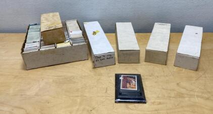 The Chase is on - Vintage Sports Trading Card Collection: Fleer, Topps, Donruss, Score, Upper Deck Sets