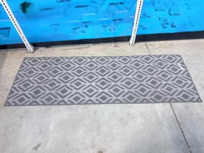 Gray Geometric Diamond Runner Rug, 7.5 ft x 2 ft, Polypropylene, Low Pile