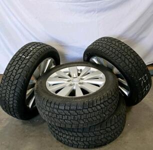 Hyundai 17" Alloy Wheels with Dean Wintercat XT 215/55R17 Tires, Set of 4, 5x114.3 Bolt Pattern