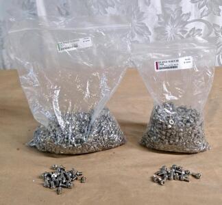 (1) 100+ Count Bag Of 10-32 X 5/8 Stainless Steel Hex Round Head Machine Screws & (1) 100+ Count Bag Of 10-24 X 3/8 Stainless Steel Hex Round Flat Head Machine Screws
