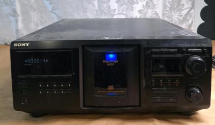 (1) Sony CDP-CX400 400-Disc CD Changer
