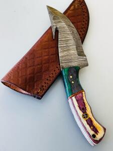 Custom Damascus Gut Hook Hunting Knife, 4.5" Blade, Multicolor Wood Handle, Leather Sheath