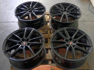 Niche Misano M117 19" Gloss Black Alloy Wheels, Set of 4
