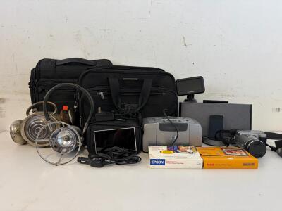 Bose SoundDock Portable Speaker Dock for iPod/iPhone with Remote and AC Adapter