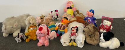 Vintage Plush Lot: Garfield, Cabbage Patch, Ernie, Minnie Mouse, 18 Stuffed Animals & Dolls